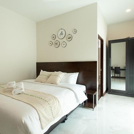 Khampare Chiang Mai Hotel Exteriör bild